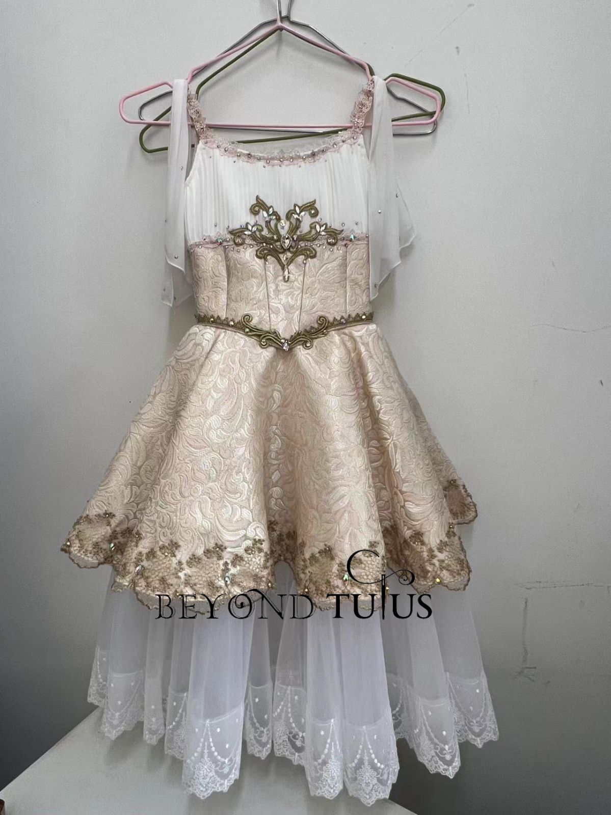 Le Reveil de Flore Tutu 03