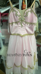 Le Reveil de Flore Tutu 01