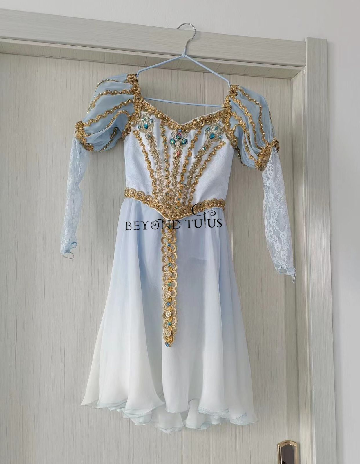 Swan Lake Pas de Trois Costume 02