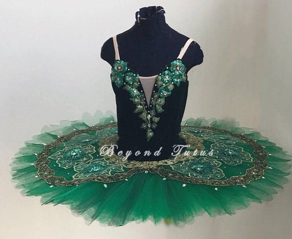Professional Green La Esmeralda Soft Tulle Bell Pancake Ballet TuTu Co –  UniqueBallet
